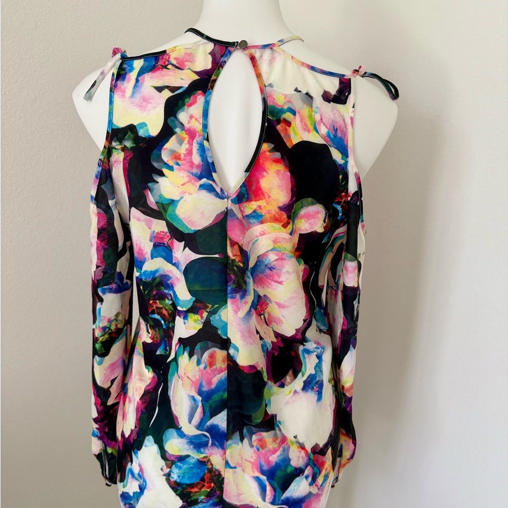 Nicole Miller Artelier Bright Floral Colorful Cold Shoulder Blouse Small - Picture 4 of 6